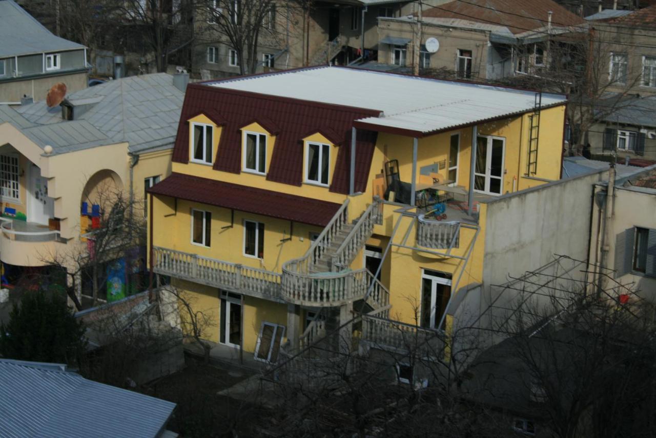 Why Me Eco-Friendly Hostel Tbilisi Exterior photo