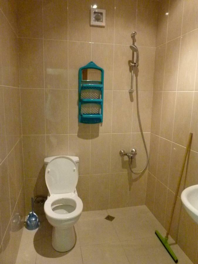 Why Me Eco-Friendly Hostel Tbilisi Exterior photo